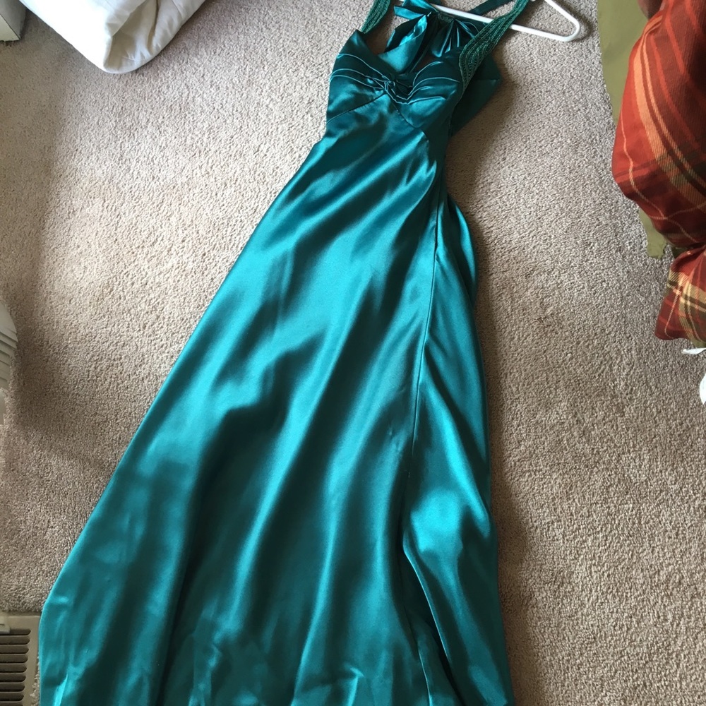 Prom Dress - Picture 2 of 4